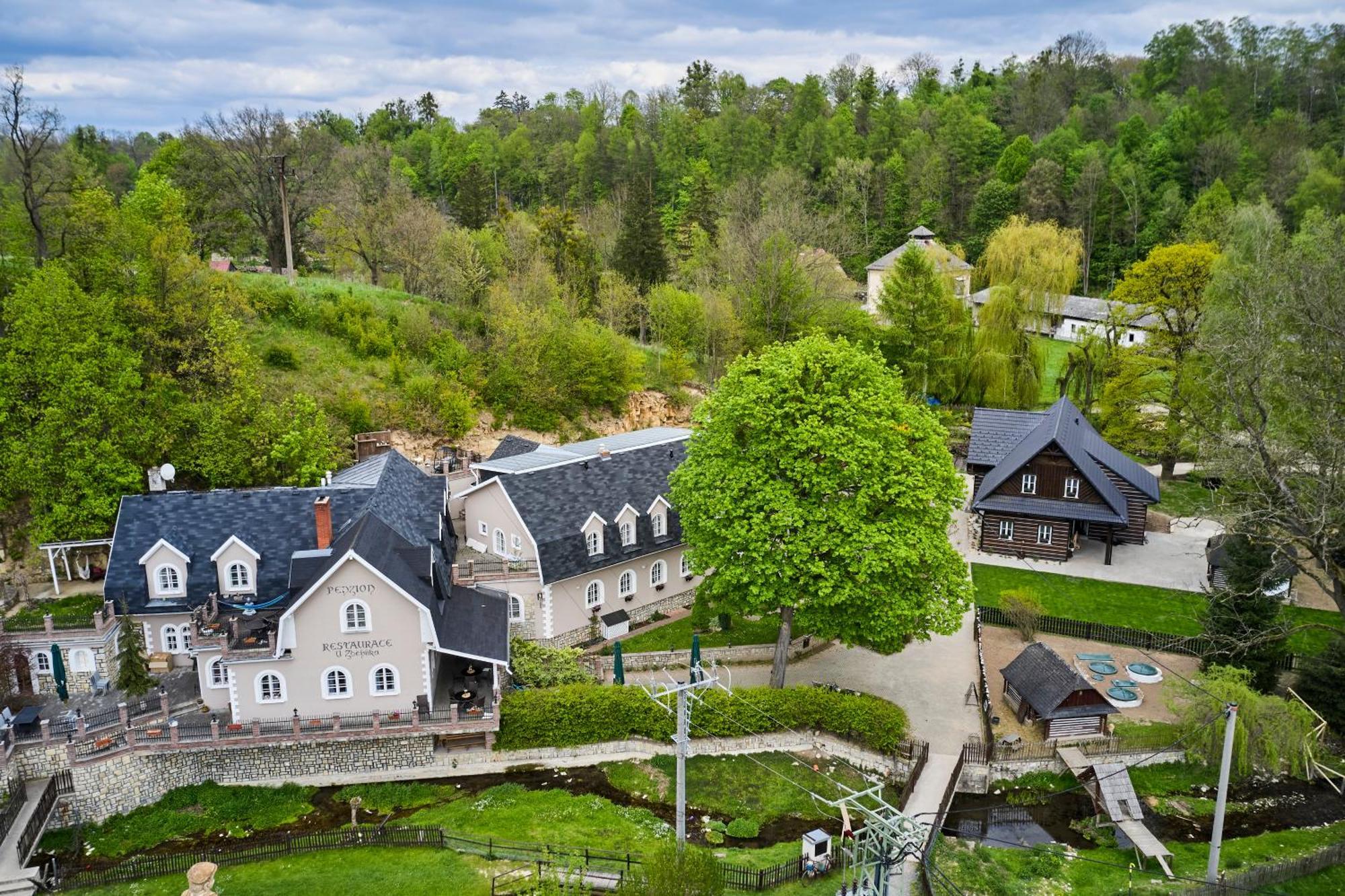 Penzion U Zbehlika Svitavy Exteriör bild